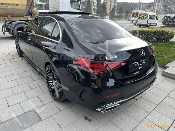 Galeriden Mercedes - Benz C 200 AMG 2023 Model İstanbul 25.000 km Siyah