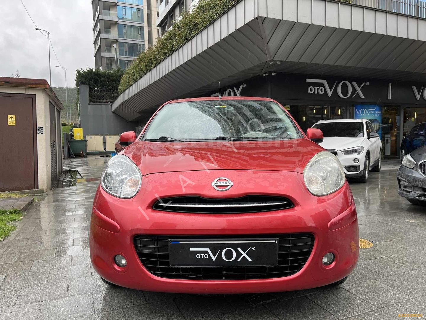 Galeriden Nissan Micra 1.2 Tekna 2011 Model İstanbul 178.000 km Kırmızı