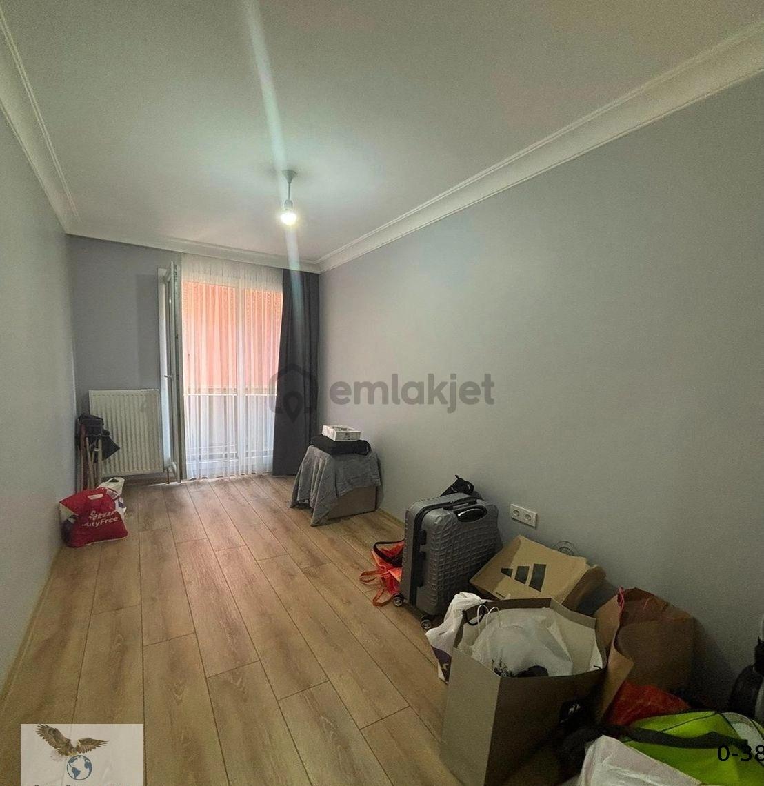 Müslüm Emlaktan Merkez Reşitpaşa Konaklarında 3+1 Satılık Daire