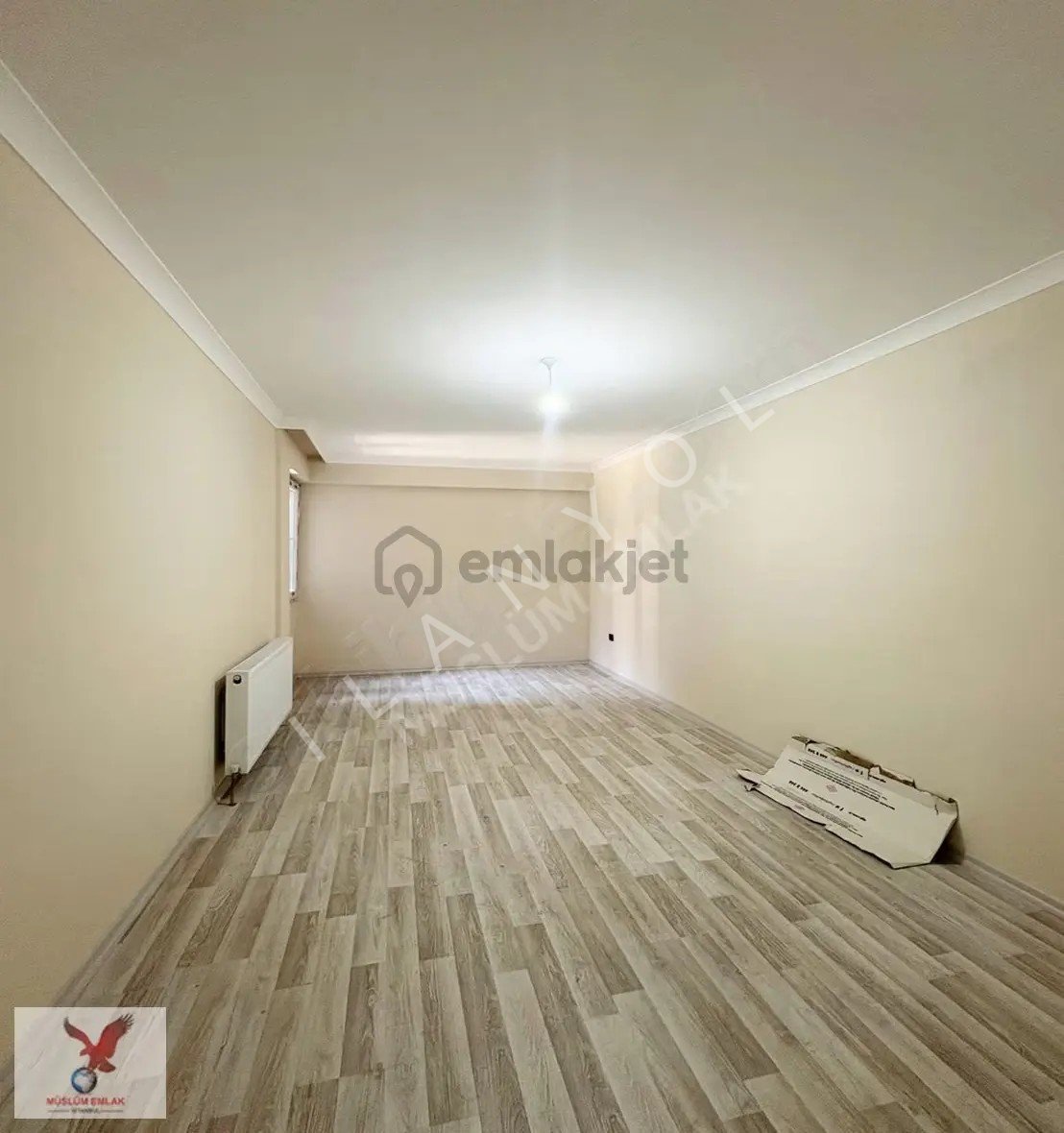 Müslüm Emlaktan Cihangirde 2+1 Ön Cephe Sıfır Ara Kat Daire