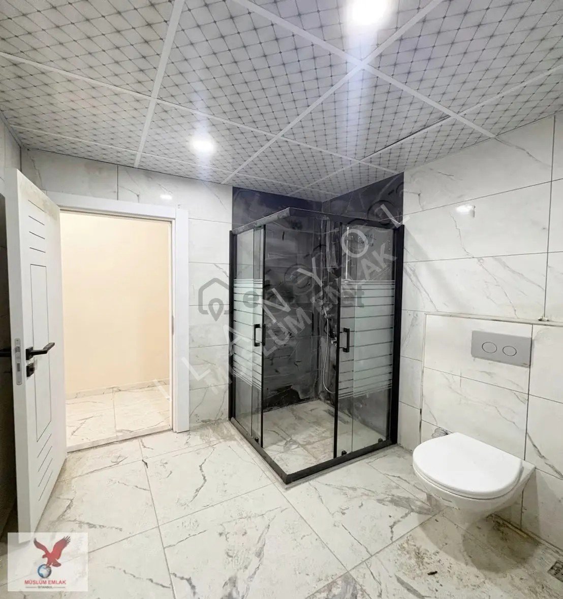 Müslüm Emlaktan Cihangirde 2+1 Ön Cephe Sıfır Ara Kat Daire
