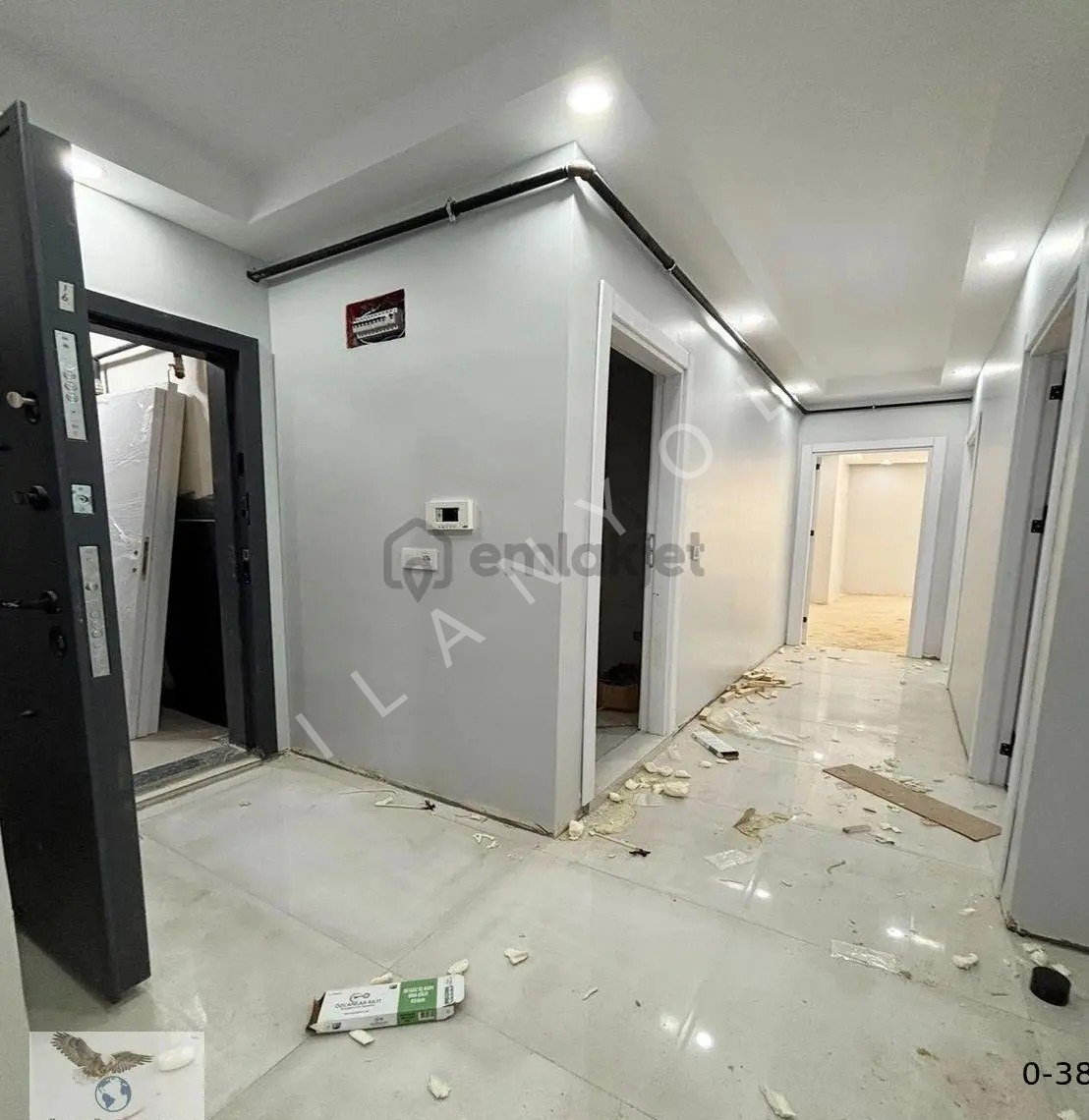 Müslüm Emlaktan Cihangirde 2+1 Düz Giriş Otoparklı Daire