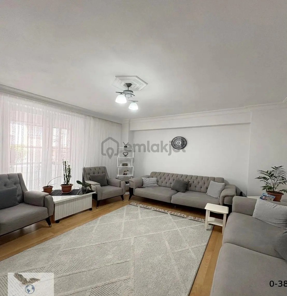 Müslüm Emlaktan Cihangirde 3+1 İhtiyaçtan Satılık Daire
