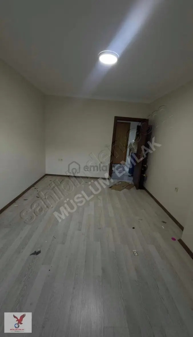 Müslüm Emlaktan Avcılar'da Kiralık Yeni Binada 2+1