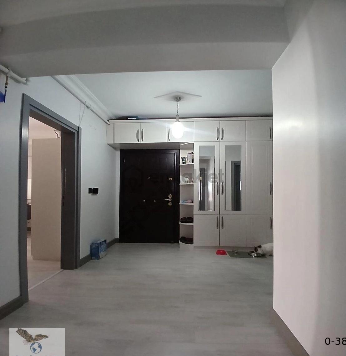 Müslüm Emlaktan Cihangirde 3+1 Masrafsız Ara Kat Daire Fırsatı