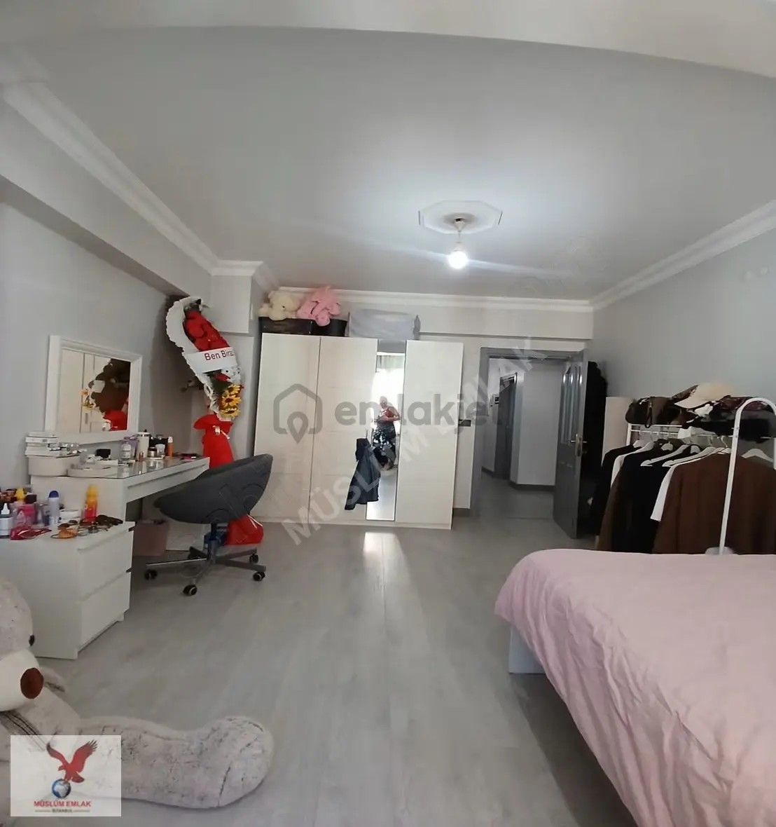Müslüm Emlaktan Cihangirde 3+1 Masrafsız Ara Kat Daire Fırsatı