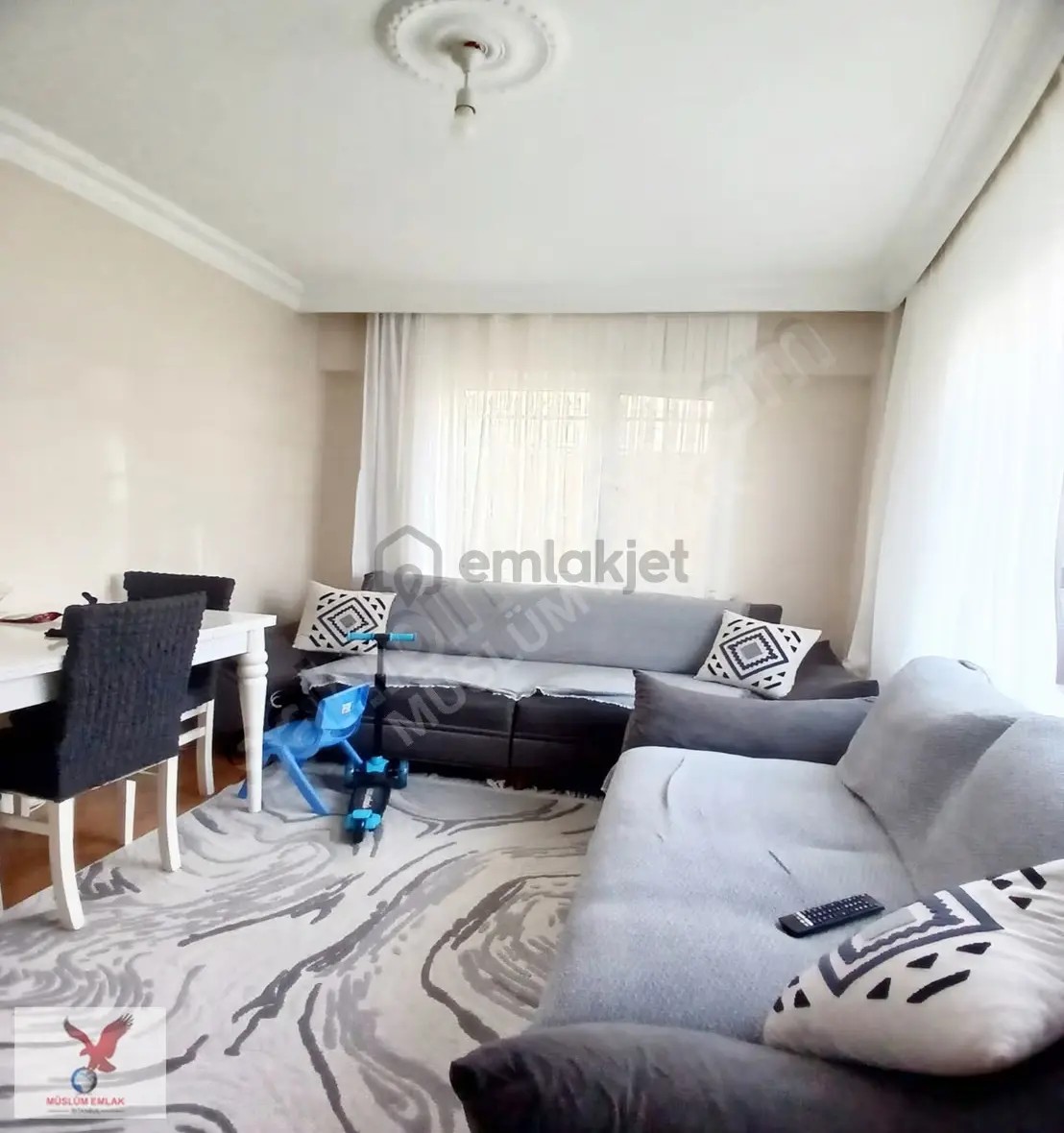 Müslüm Emlaktan Cihangirde 2+1 Masrafsız Satılık Daire