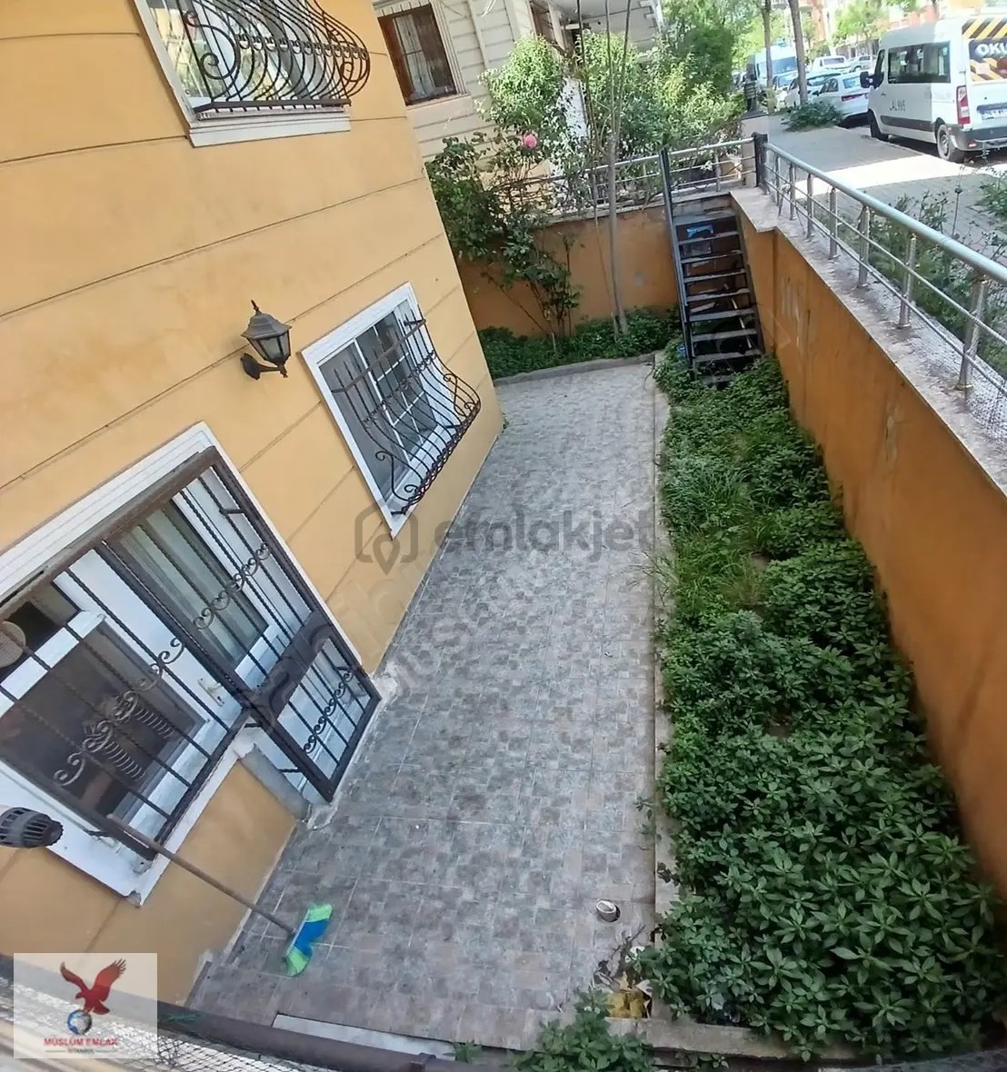 Müslüm Emlaktan Cihangirde 2+1 Masrafsız Satılık Daire