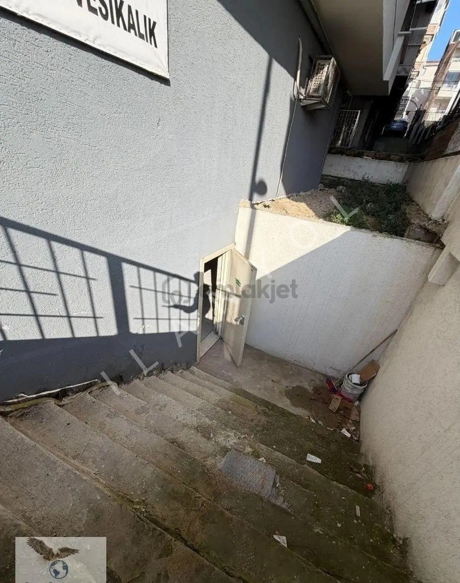 Avcılar Kaymakamlığının Karşısında Kiralık Dükkan