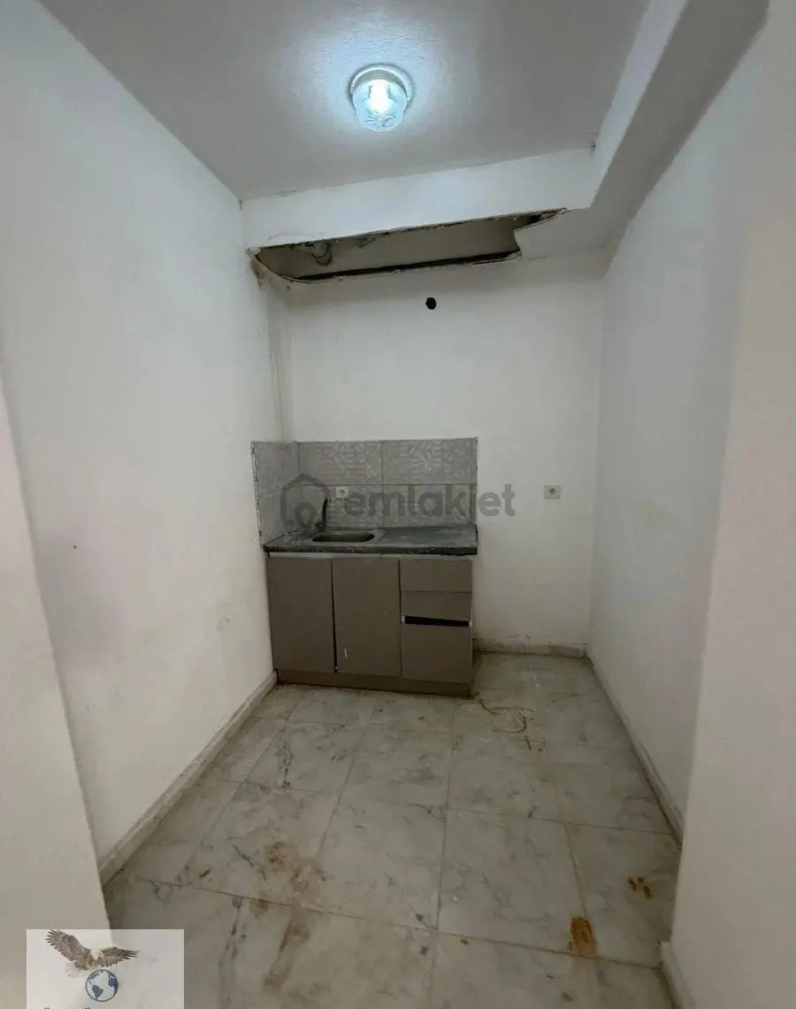 Avcılar Kaymakamlığının Karşısında Kiralık Dükkan