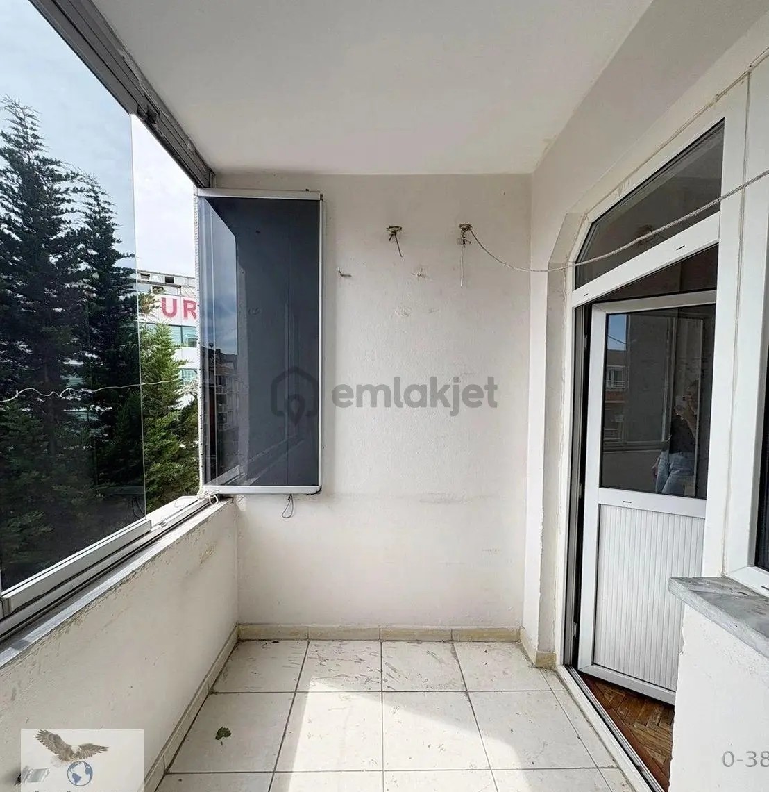 Müslüm Emlaktan Cihangirde 3+1 Asansörlü İhtiyaçtan Satılık Daire