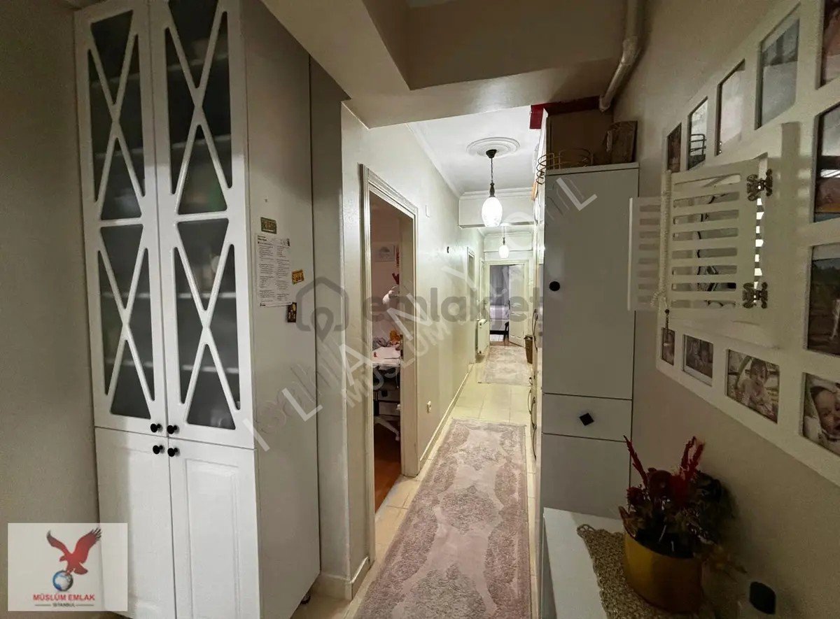 Müslüm Emlaktan Cihangirde 3+1 Asansörlü İhtiyaçtan Satılık