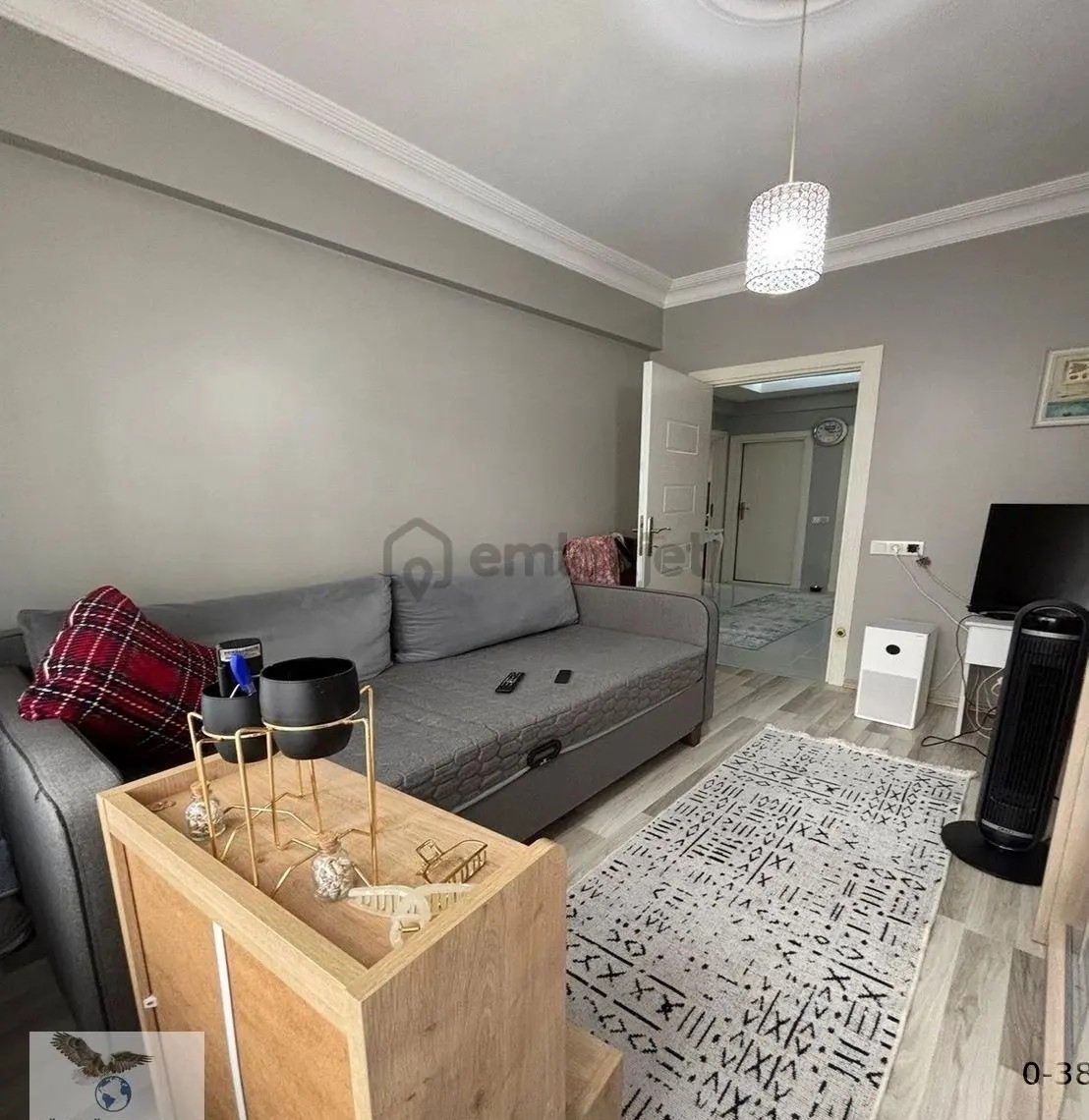 Müslüm Emlaktan Merkezde 2+1 Masrafsız Metrobüse Yakın Daire