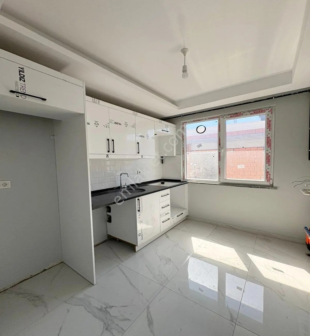 Müslüm Emlaktan Merkezde 4+2 Kapalı Otoparklı Sıfır Dublex