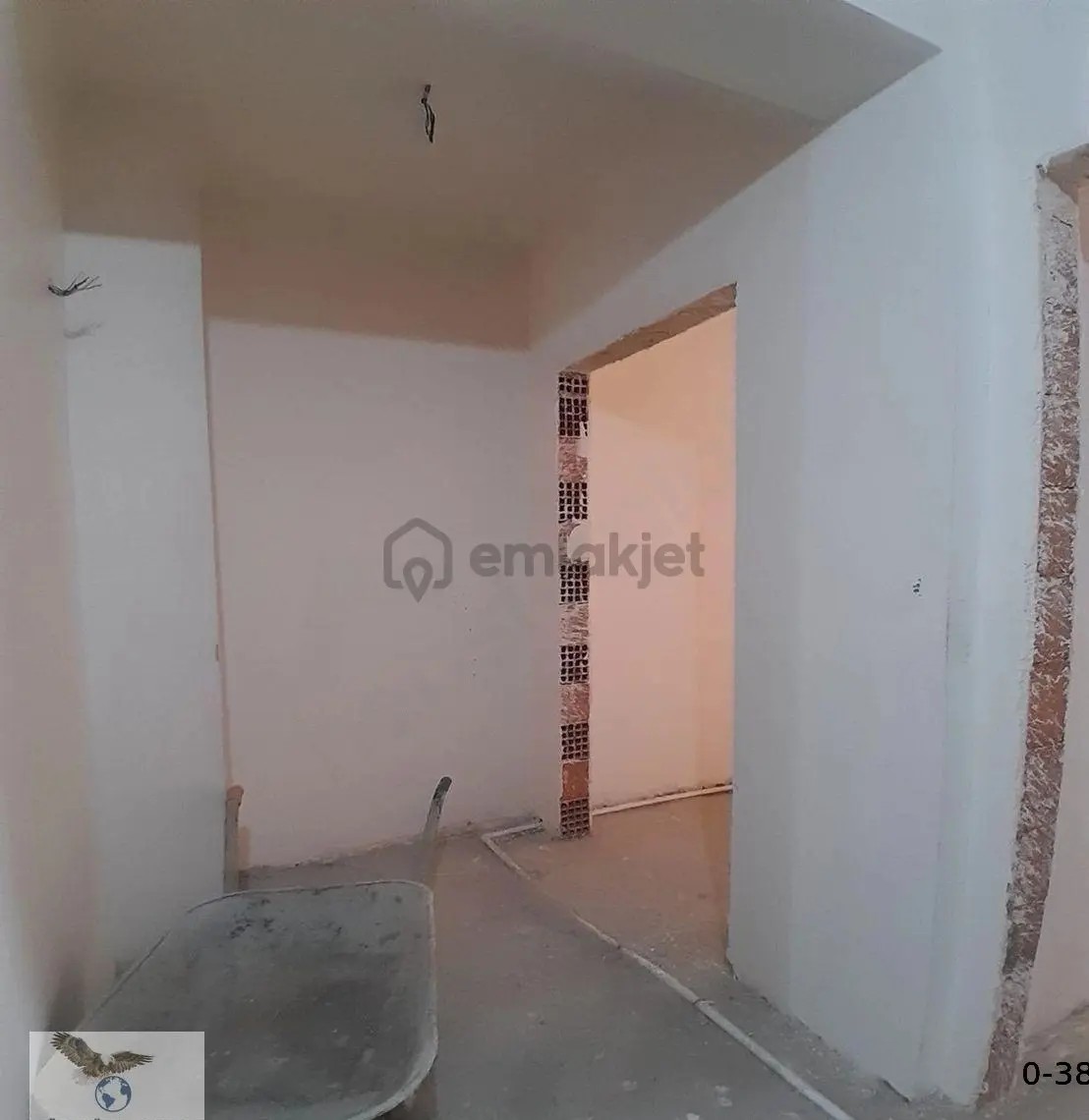 Müslüm Emlaktan Reşitpaşa Cad.üzerinde3+1 Sıfır Daire Fırsatı