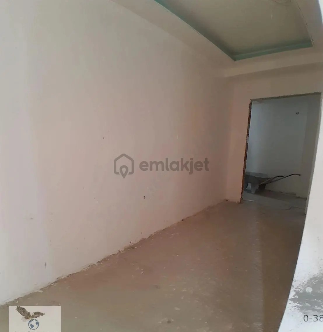 Müslüm Emlaktan Reşitpaşa Cad.üzerinde3+1 Sıfır Daire Fırsatı