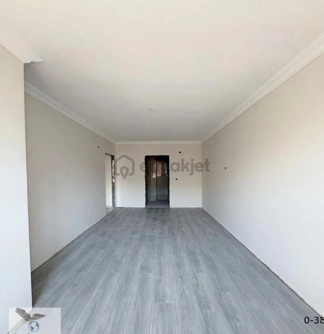 Müslüm Emlaktan Cihangirde 2+1 Kapalı Otoparklı Ebeveyn Banyolu