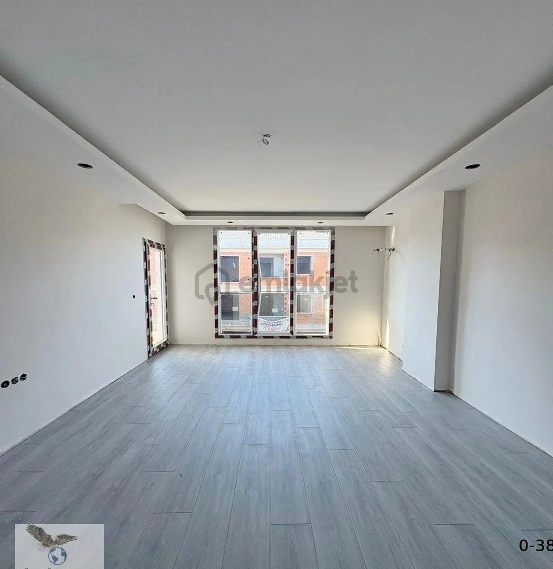 Müslüm Emlaktan Cihangirde 2+1 Kapalı Otoparklı Ebeveyn Banyolu