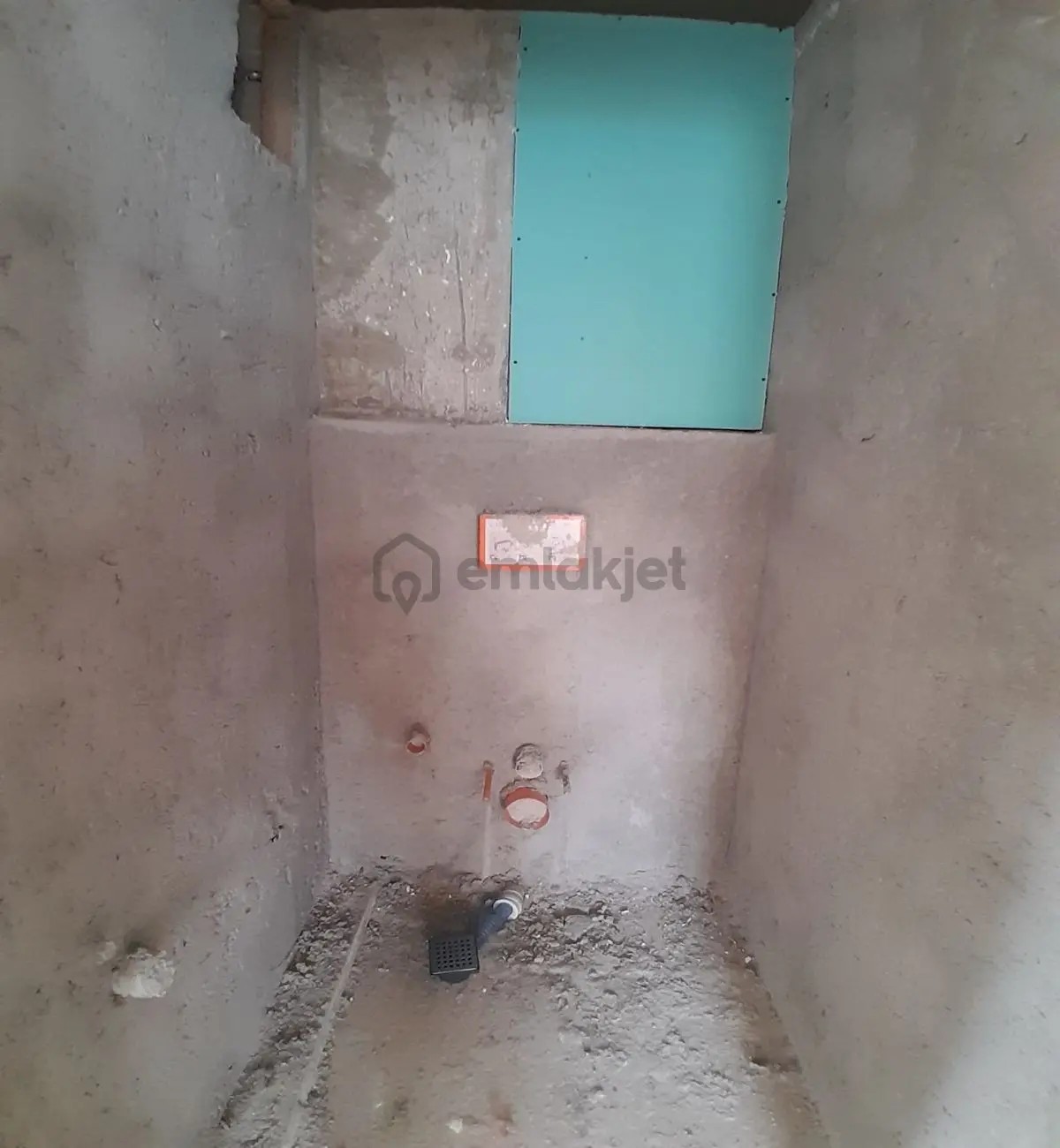Müslüm Emlaktan Reşitpaşa Cad.üzerinde3+1 Sıfır Daire Fırsatı