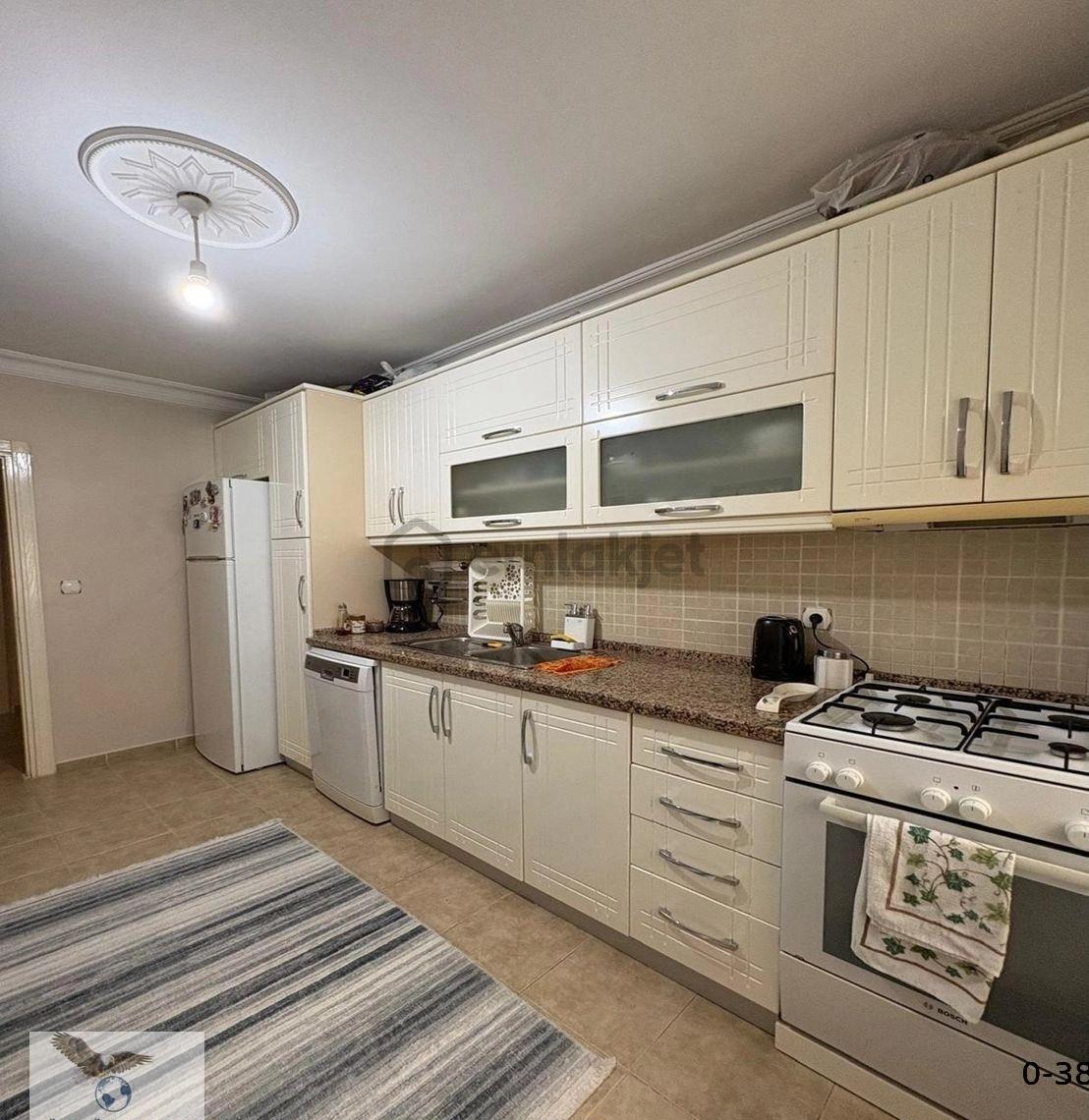 Müslüm Emlaktan Cihangir Kaymakamlığa Yakın 3+1 19 Yıllık Otoparklı Daire