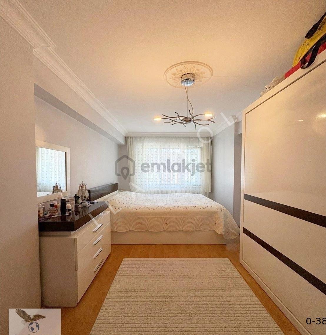 Müslüm Emlaktan Cihangir Kaymakamlığa Yakın 3+1 19 Yıllık Otoparklı Daire