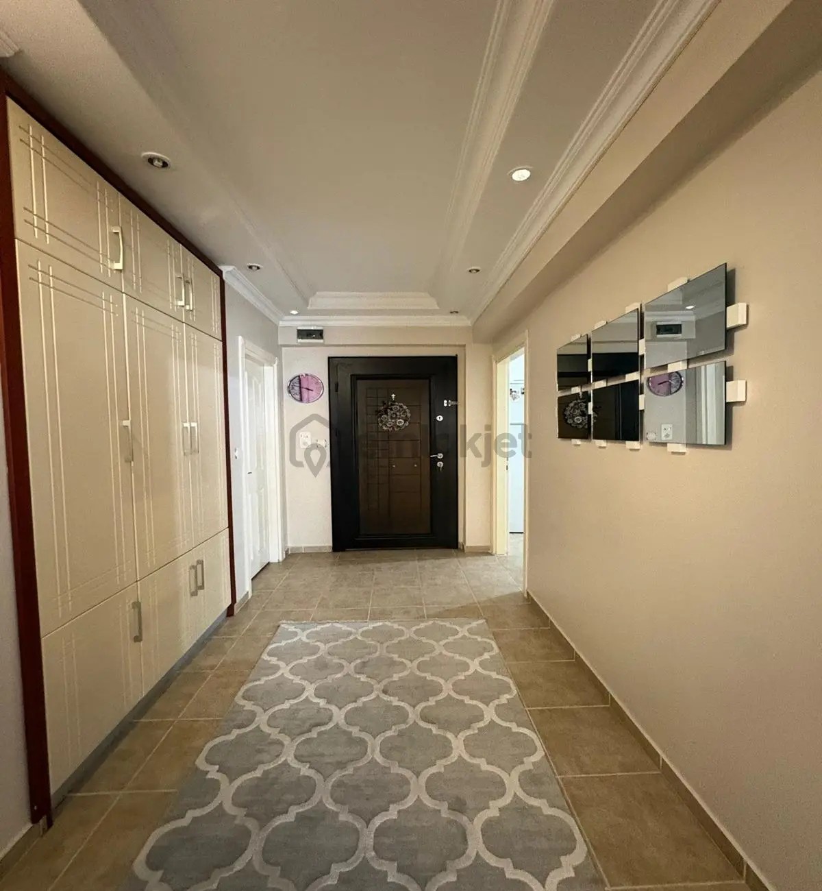 Müslüm Emlaktan Cihangir Kaymakamlığına Yakın 3+1 19 Yıllık Daire