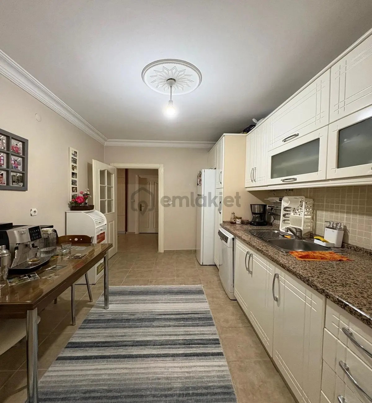 Müslüm Emlaktan Cihangir Kaymakamlığına Yakın 3+1 19 Yıllık Daire