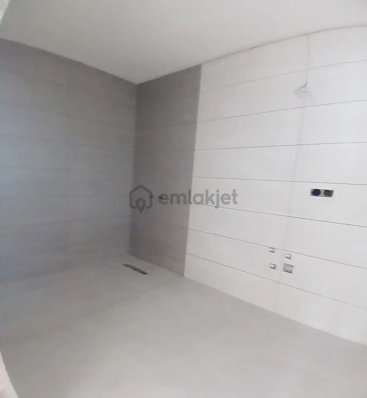 Müslüm Emlaktan Merkez Reşitpaşa Cad Sıfır Ön Cephe 3+1