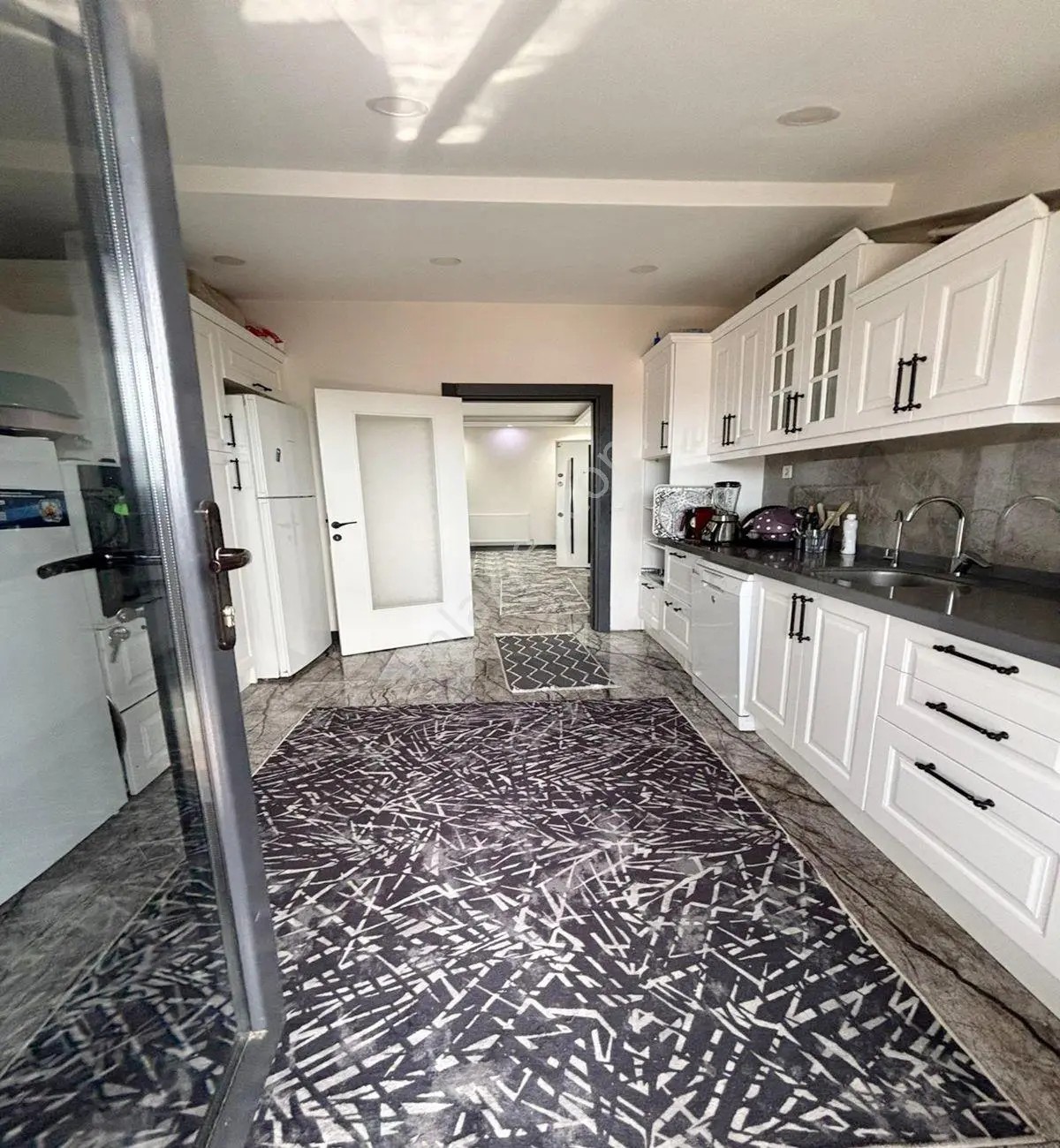Müslüm Emlaktan Merkezde 5+2 300 M2 Deniz Manzaralı Lüks Dublex