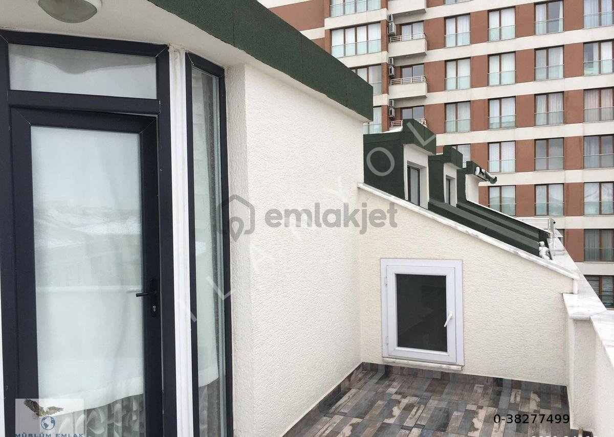 Müslüm Emlaktan Merkezde 4+2 Kapalı Otoparklı Dublex !