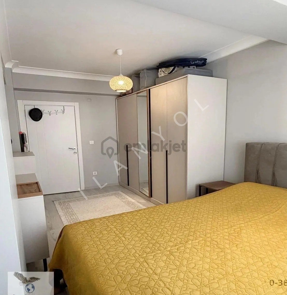 Müslüm Emlaktan Merkezde Yeni Bina 2+1 İhtiyaçtan Satılık Daire