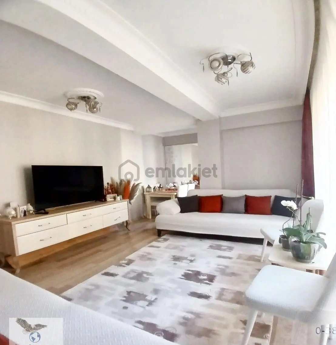 Müslüm Emlaktan Cihangir Kaymakamlığa Yakın 2+1 Ara Kat Daire