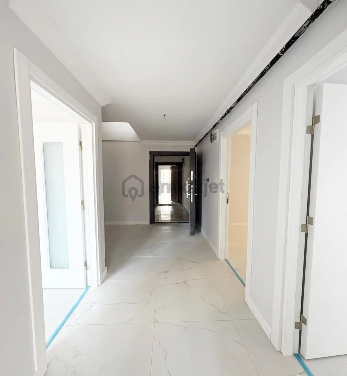 Müslüm Emlaktan Merkezde 4+2 Kapalı Otoparklı Dublex Fırsatı