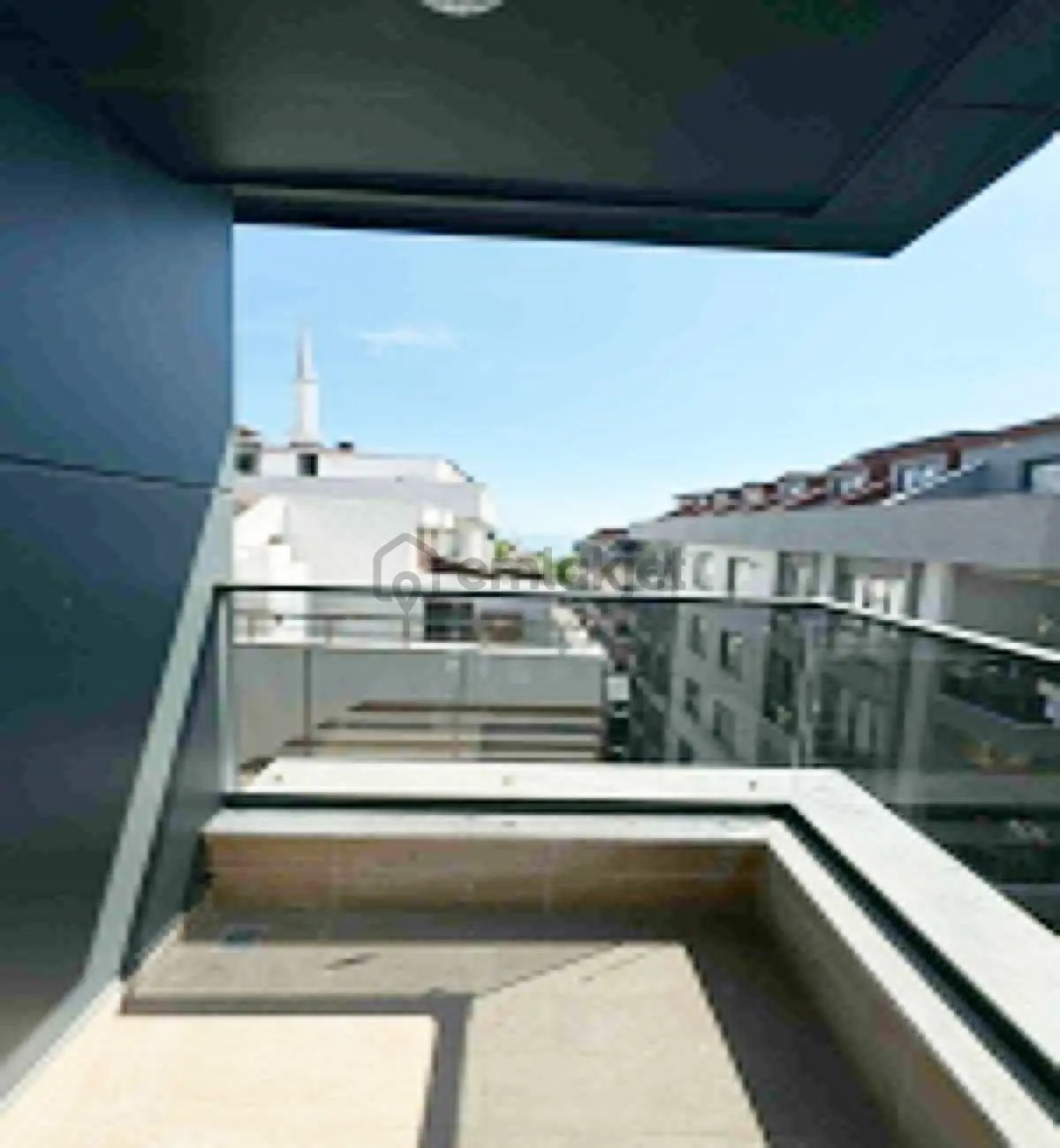 Müslüm Emlaktan Merkezde Kapalı Otoparklı Deniz Manzaralı Dublex