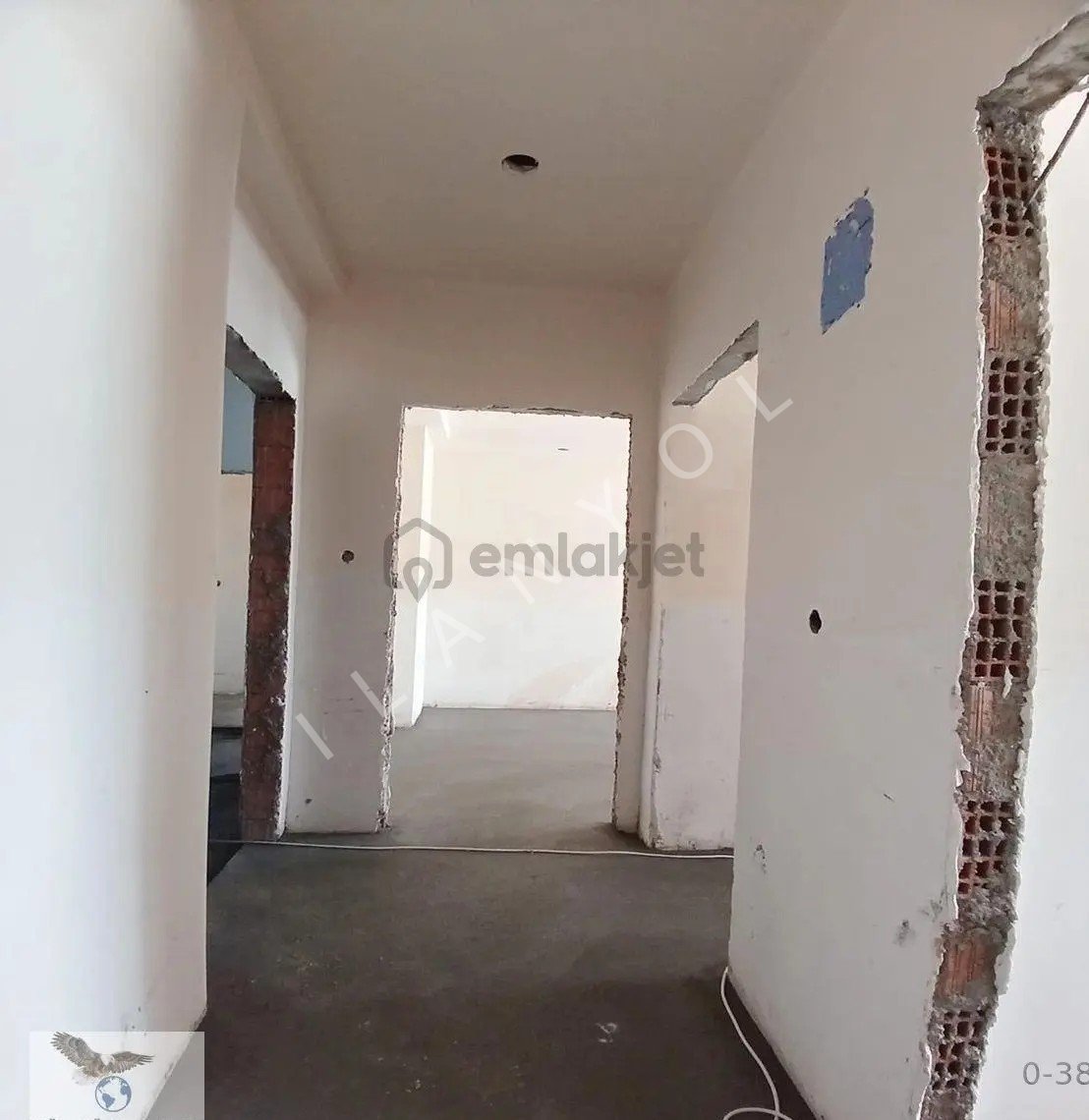 Müslüm Emlaktan Denizköşklerde 1+1 Sıfır Bina Ara Kat Daire
