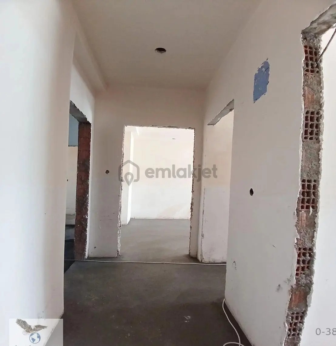 Müslüm Emlaktan Denizköşklerde 1+1 Sıfır Bina Ara Kat Daire