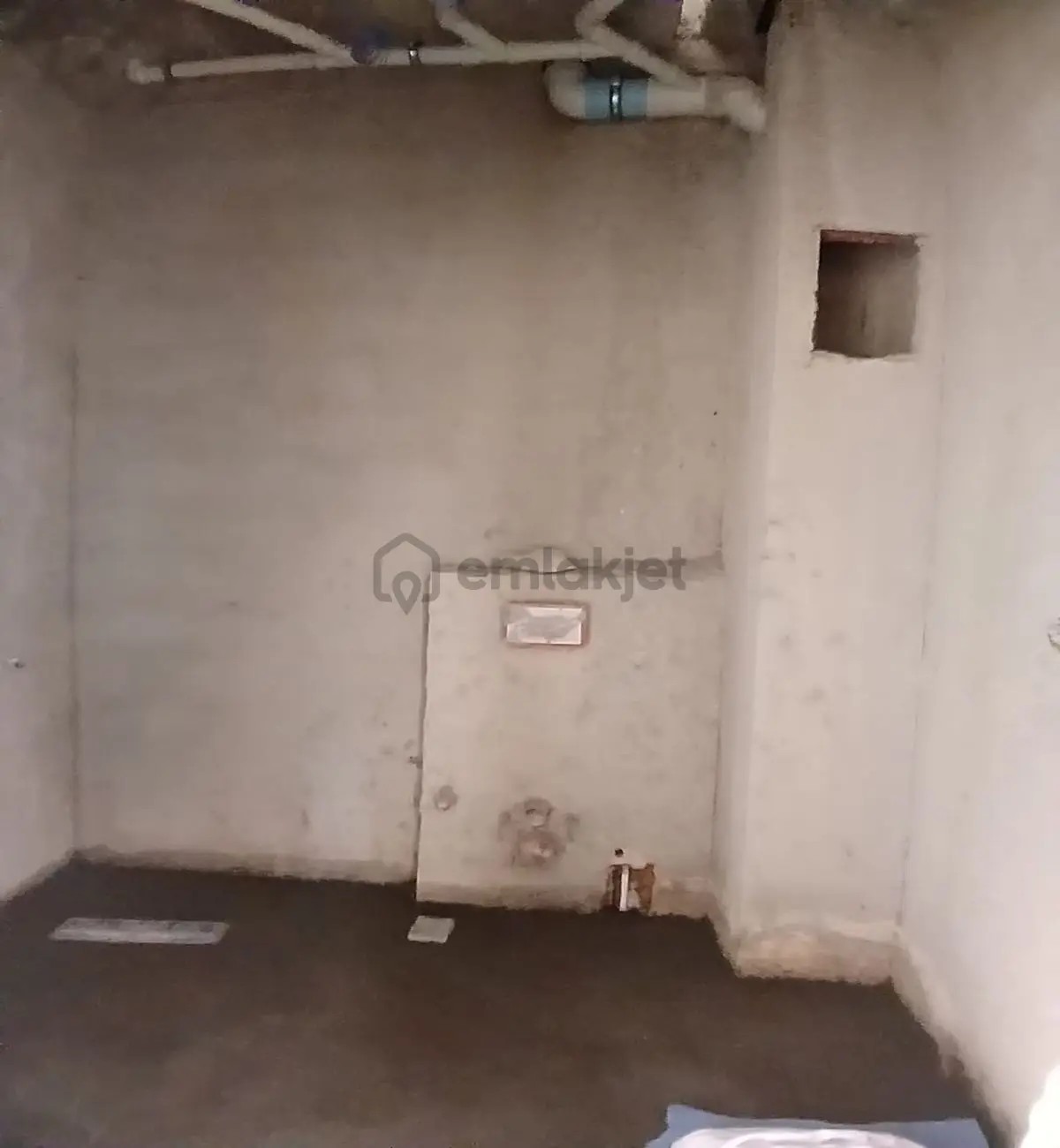Müslüm Emlaktan Denizköşklerde 1+1 Sıfır Bina Ara Kat Daire