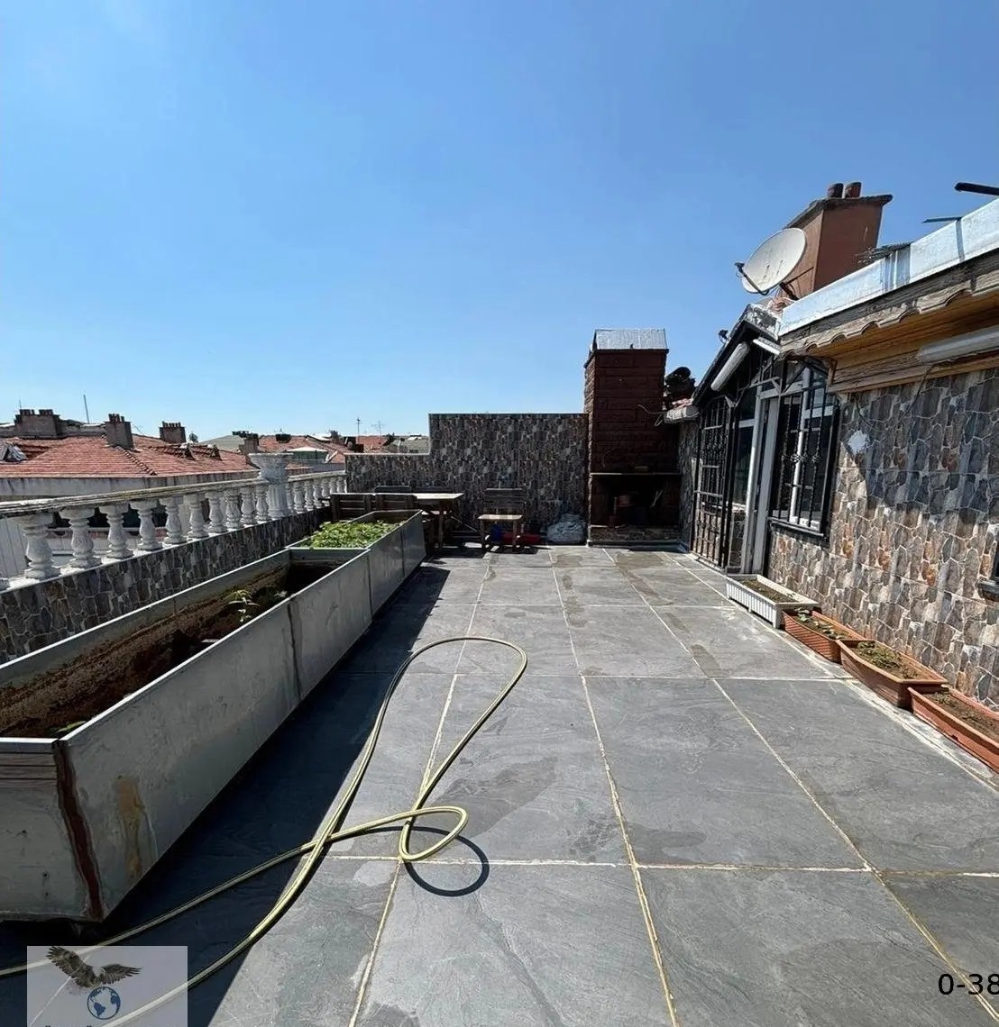 Müslüm Emlaktan D.köşklerde 5+2 300 M2 Satılık Dublex