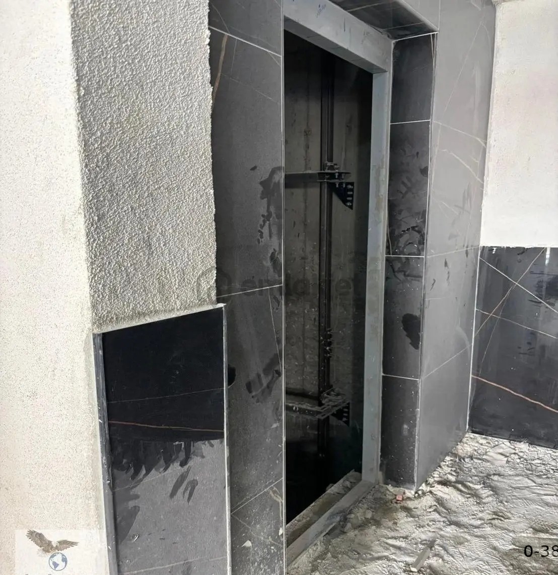 Müslüm Emlaktan Merkezde Sıfır 2+1 Metrobüse Yürüme Mesafesinde
