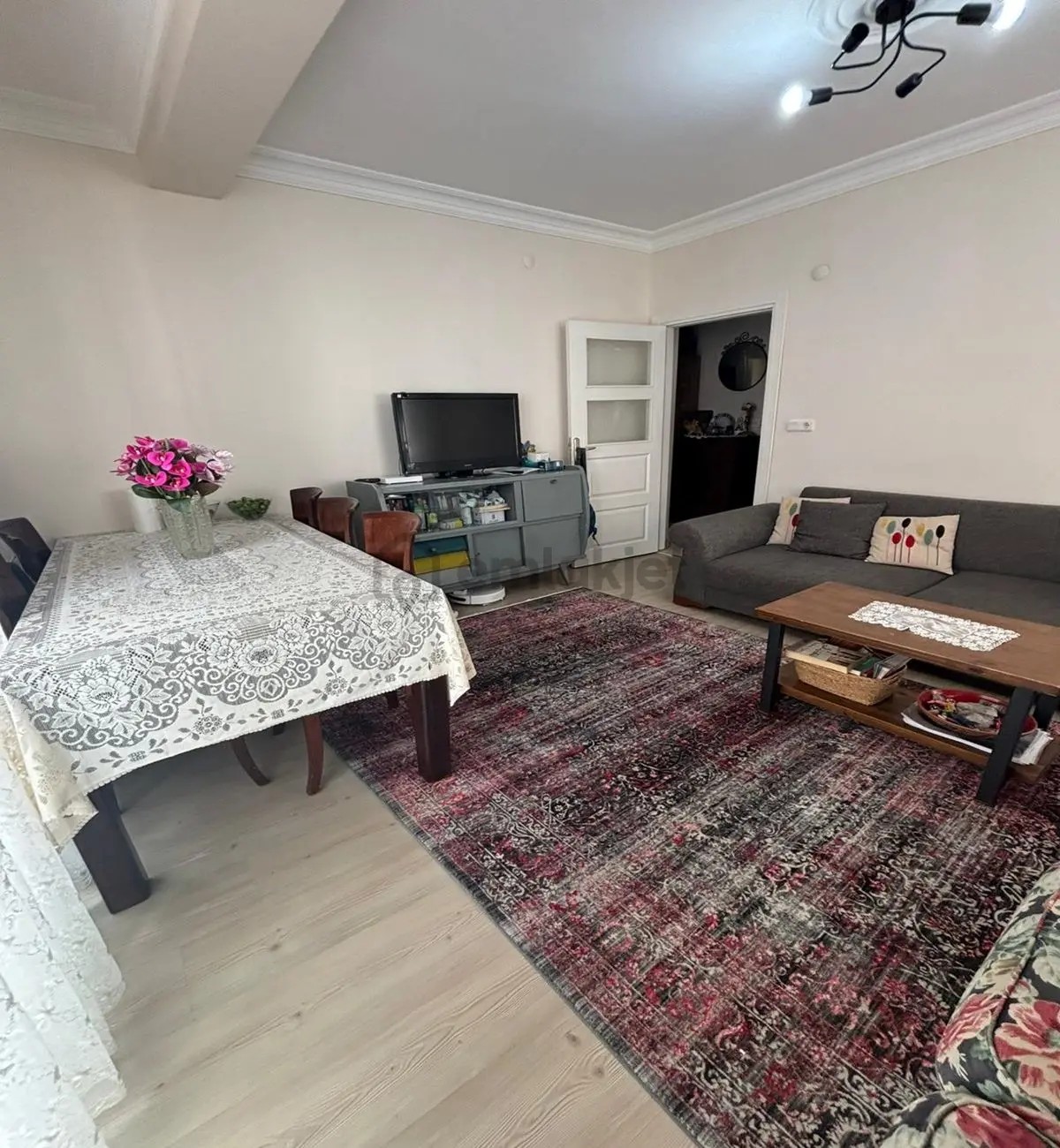 Müslüm Emlaktan Avcılar Cihangirde 2+1 Masrafsız Daire Fırsatı