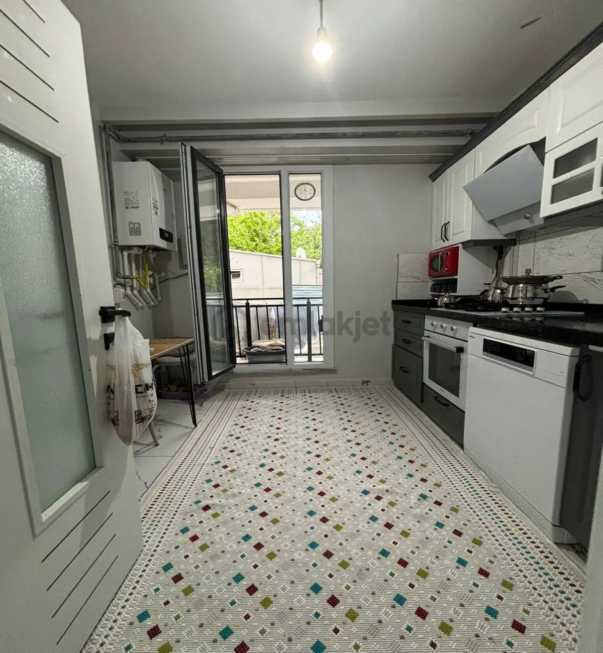 Müslüm Emlaktan D.köşklerde 2+1 Kapalı Otoparklı Daire