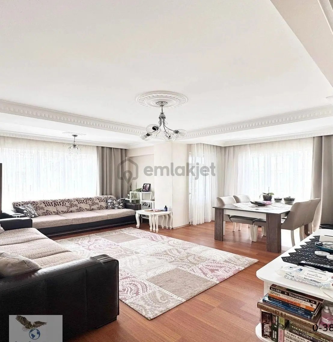 Müslüm Emlaktan Merkezde 3+2 Metrobüse Komşu Dublex