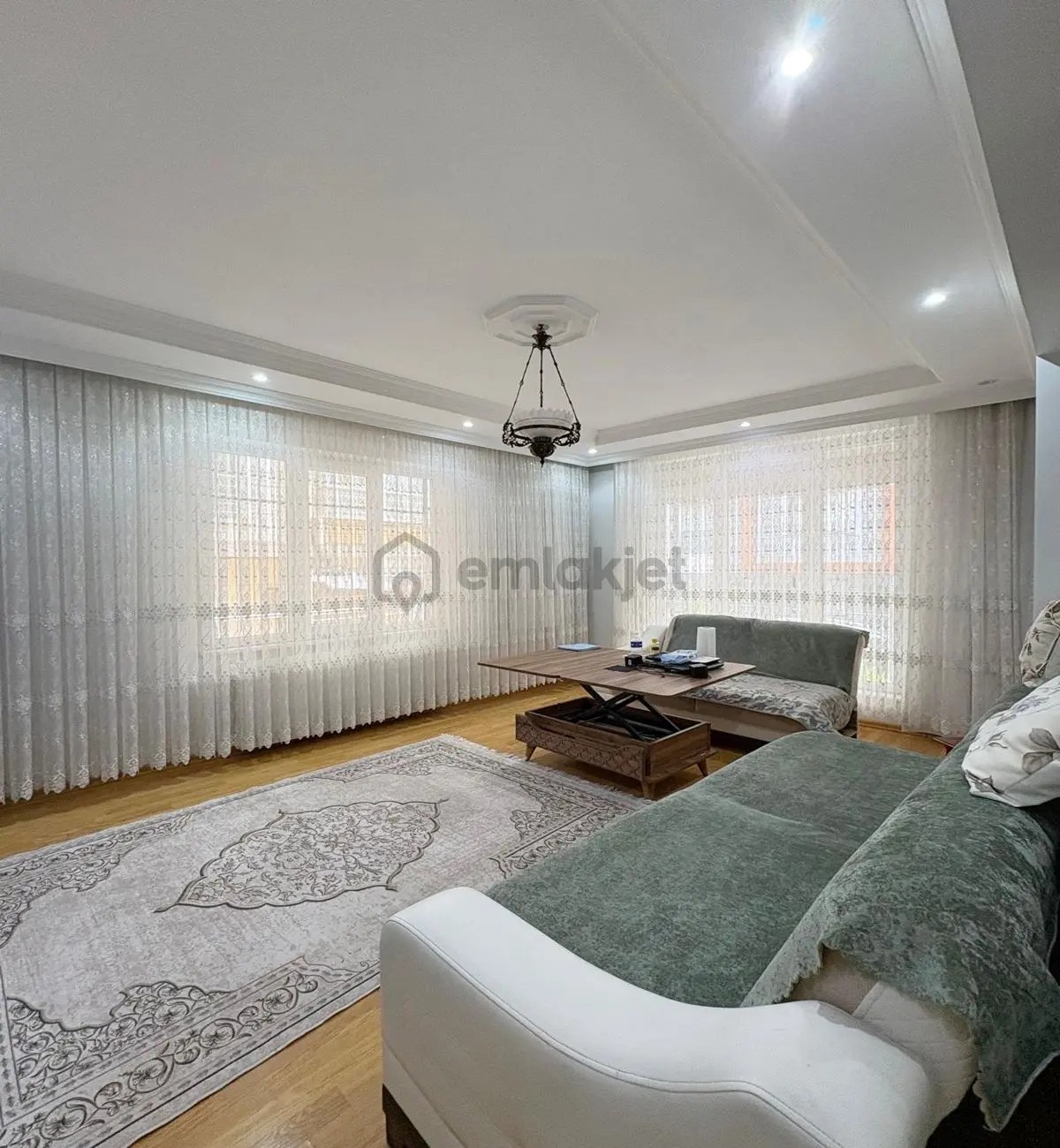 Avcılar Cihangir'de Satılık 3+1 Daire (hükümet Konağı Yakını)