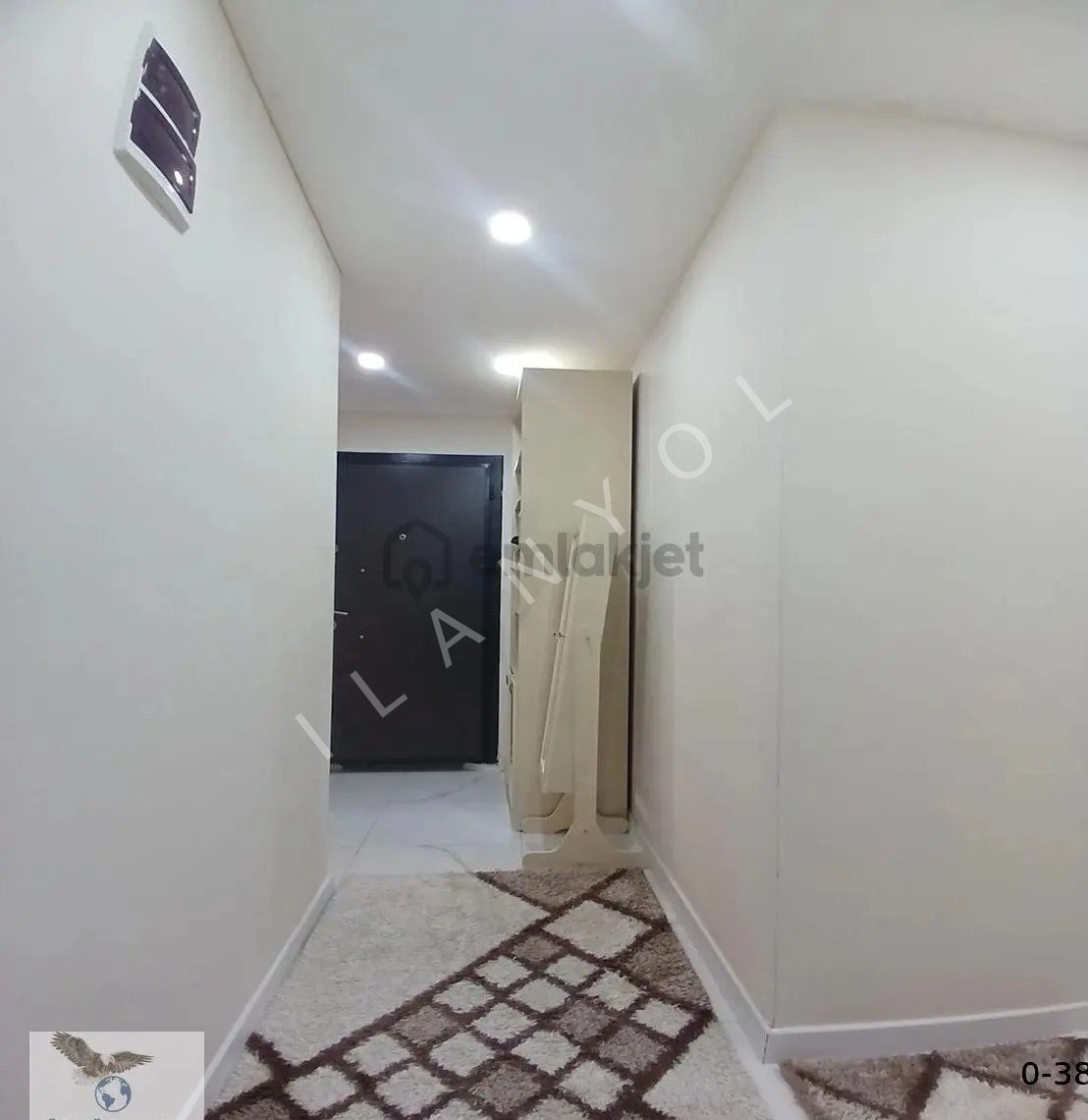 Müslüm Emlaktan Merkez Mah. Kapalı Otoparklı 2+1 Daire