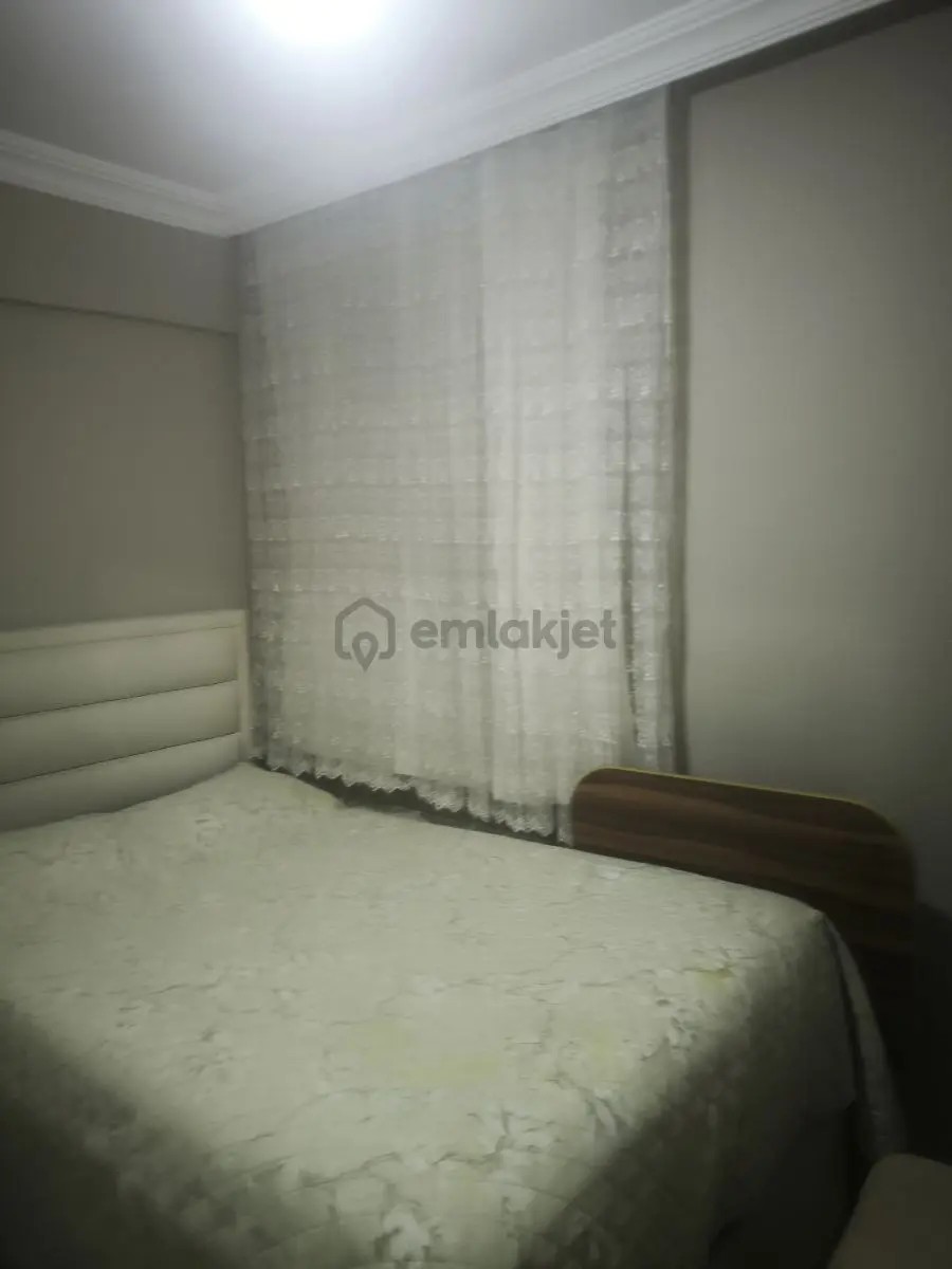 19 Mayıs Cad.satilik 2+1 Acil