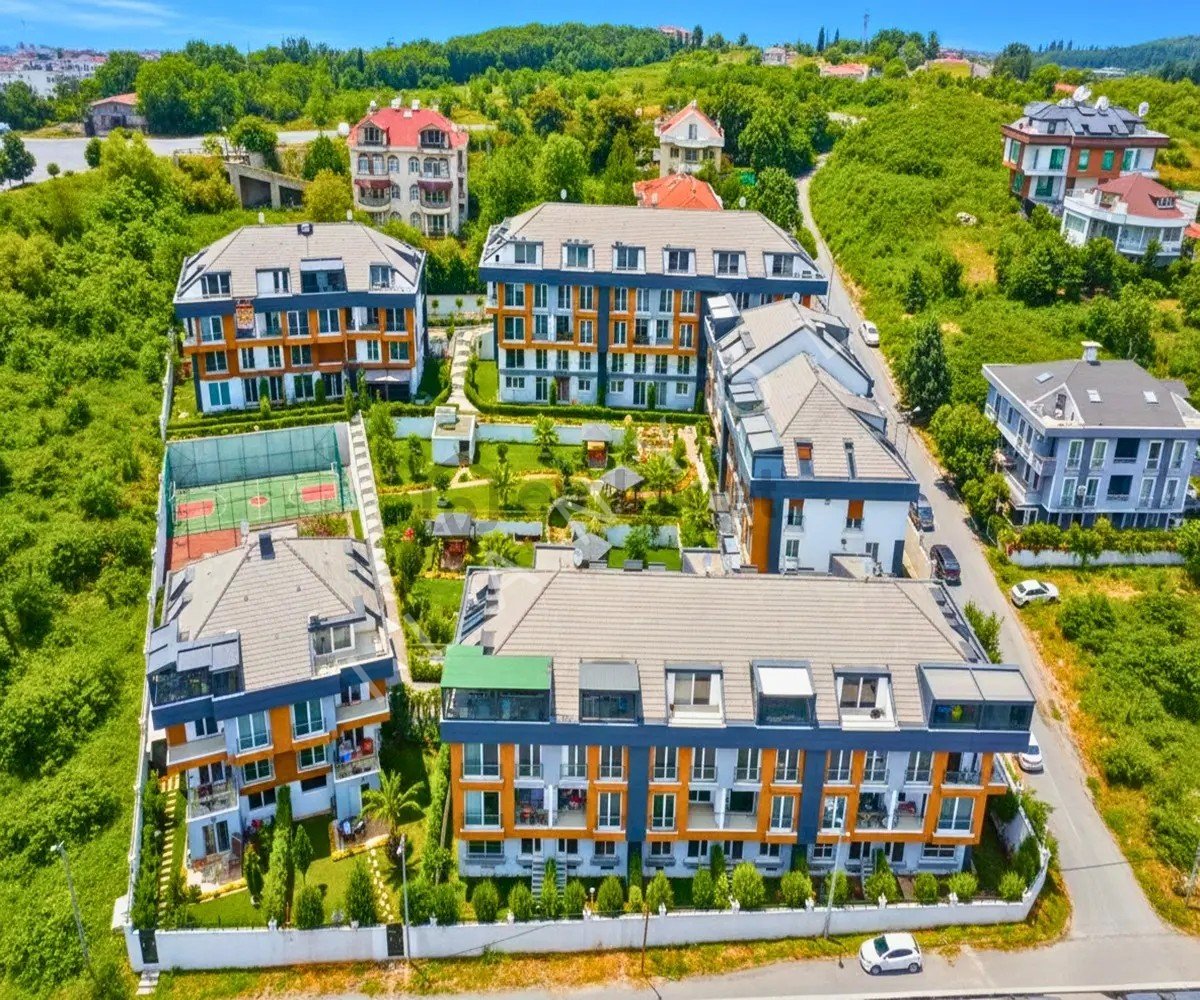 Full Konseptli Eşsiz Deniz Manzaralı Site İçi Asansörlü Villa