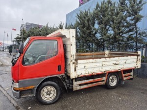 Acil satılık 98 model mitsübişhi kamyonet 280 km de