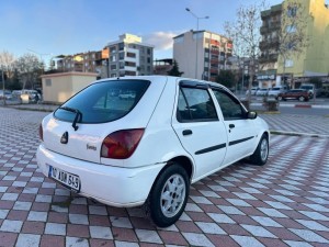 Binek arac