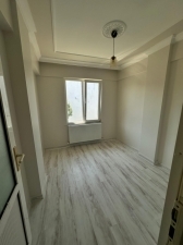 HAVUZLU KİRALIK DAİRE